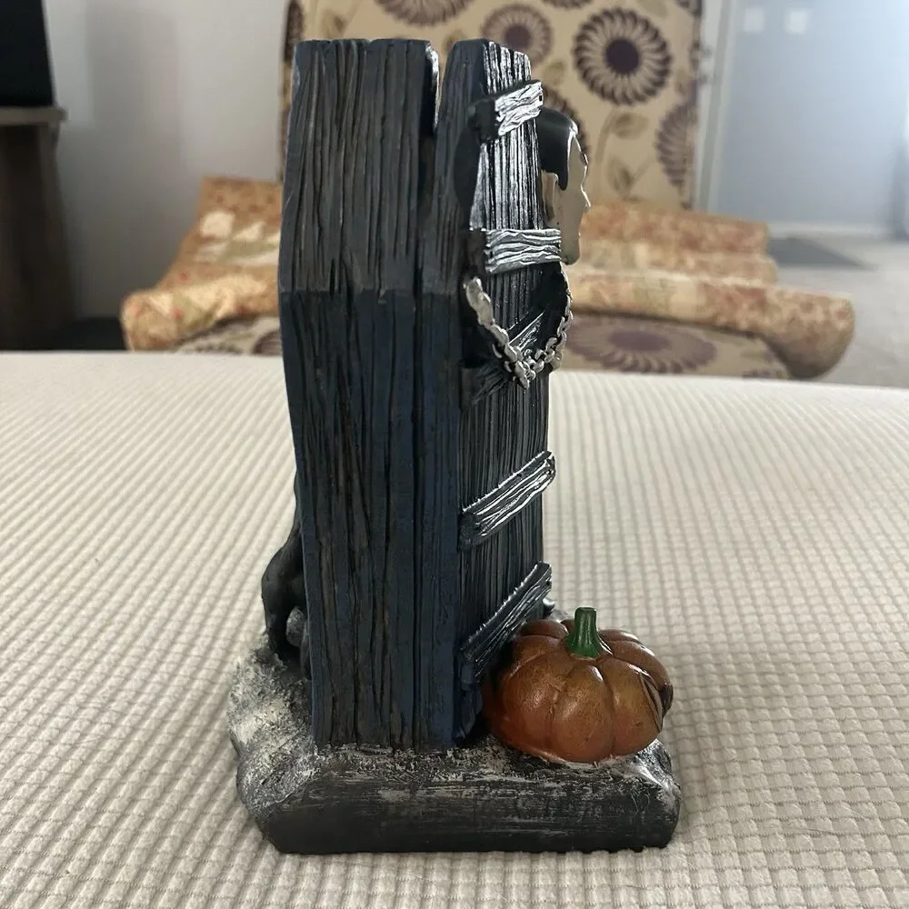 Gothic Dracula Vampire Bookend Doorstop 9” Resin Figure Halloween Decor